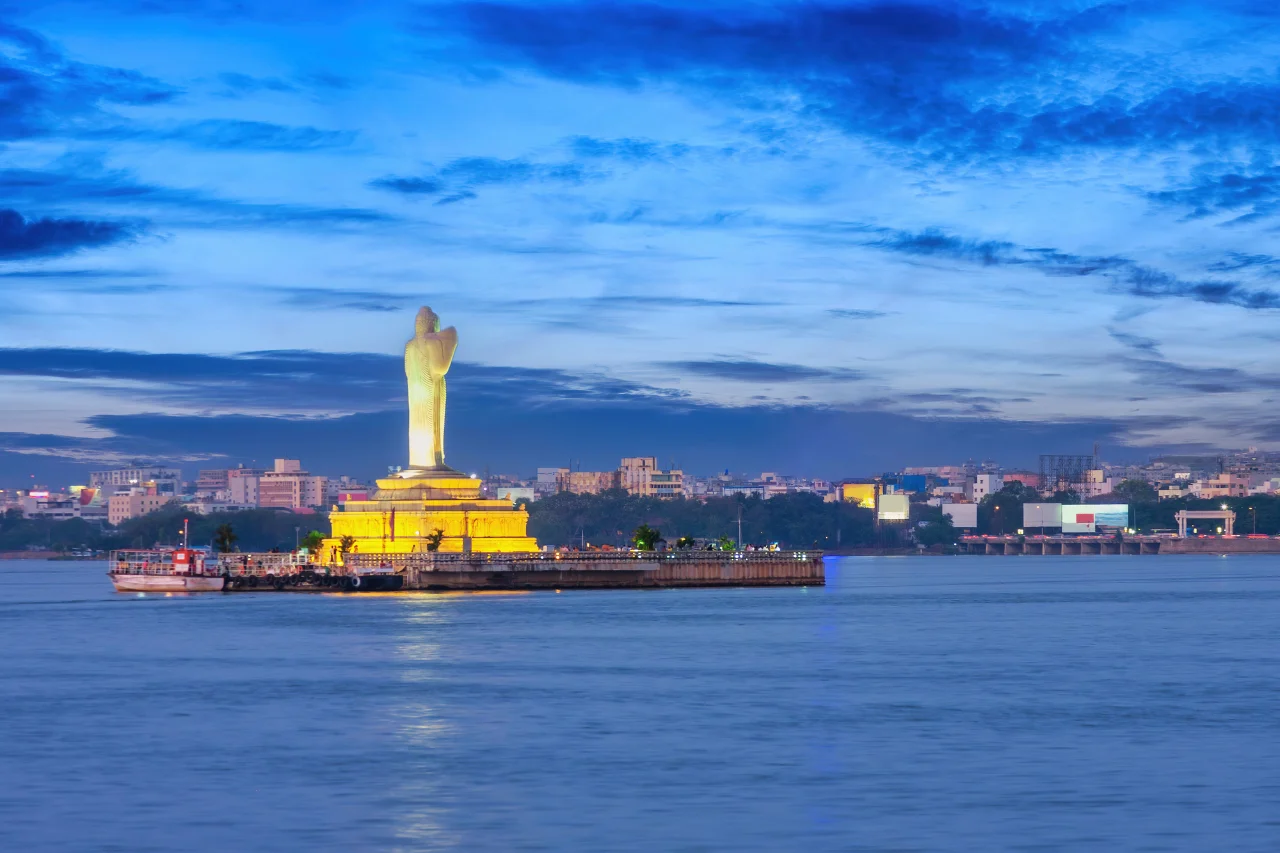 Hyderabad Tour Package Buddha statue in Hussain Sagar Lake