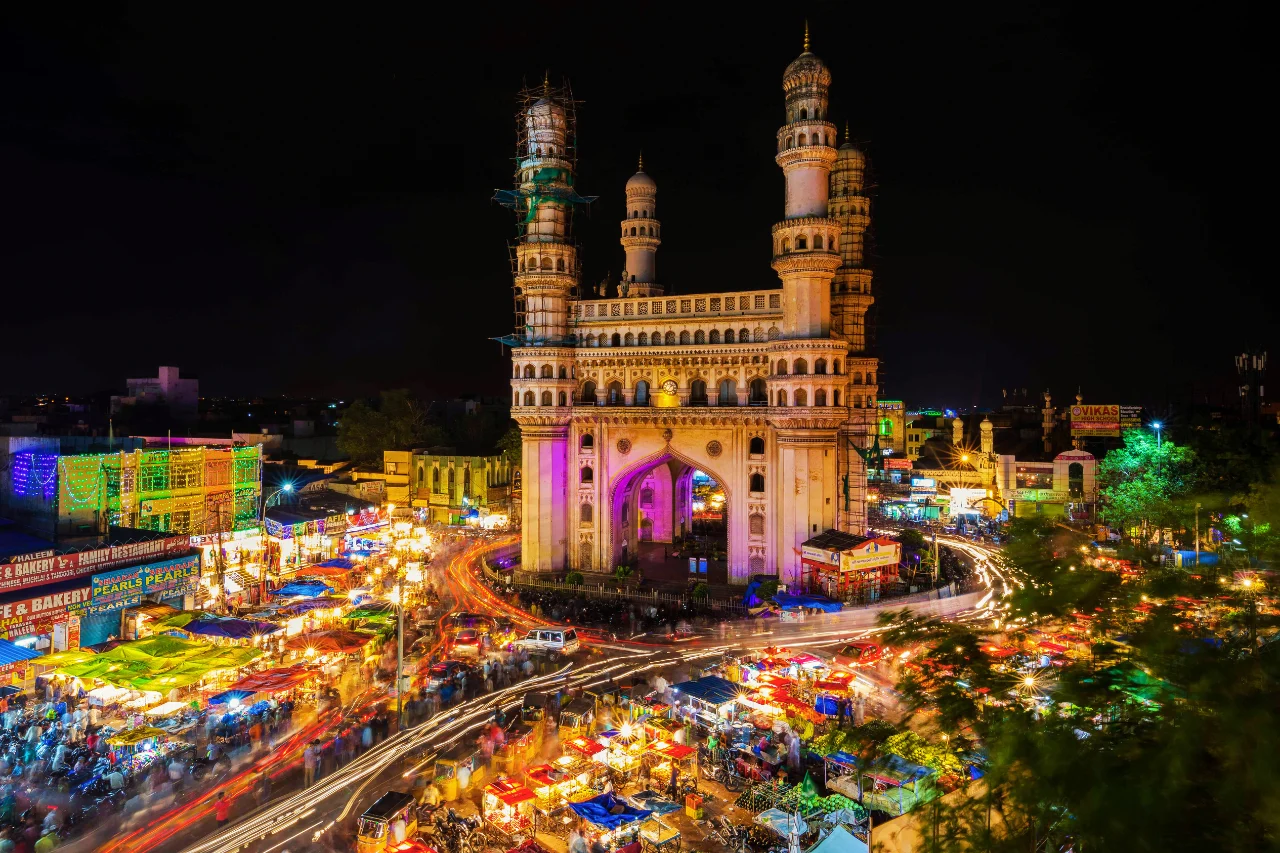 Hyderabad Tour Package Charminar in the Night
