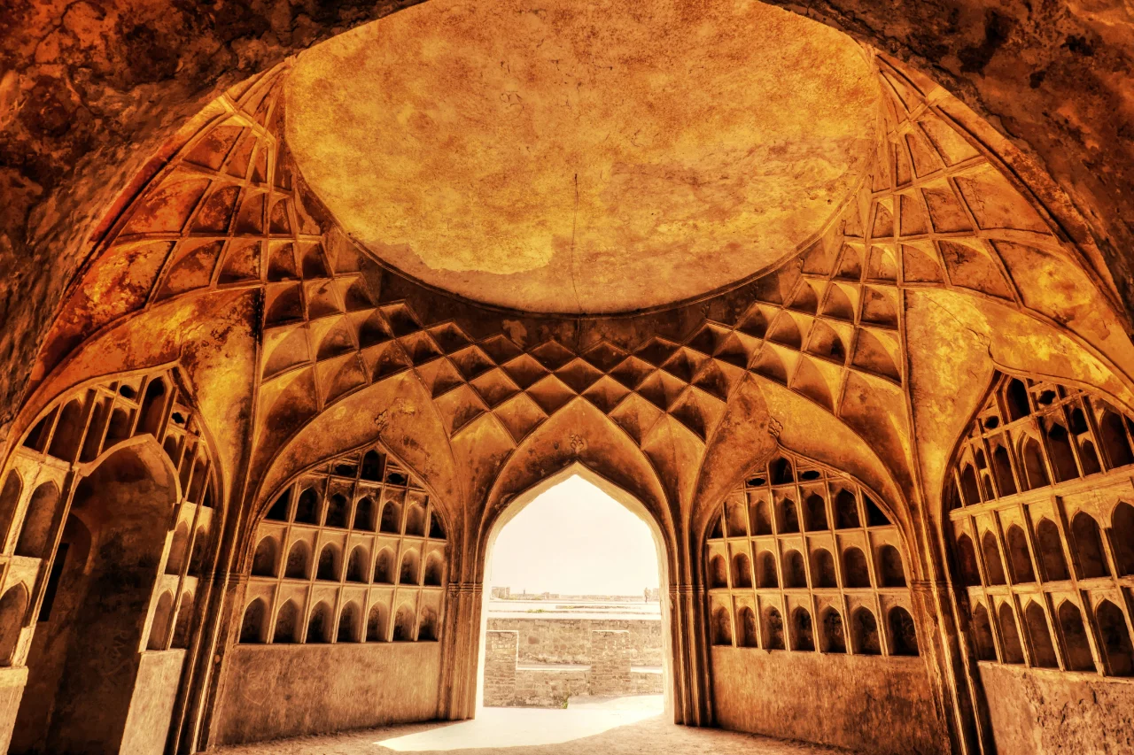 Hyderabad Tour Package Golkonda Fort tour from kerala